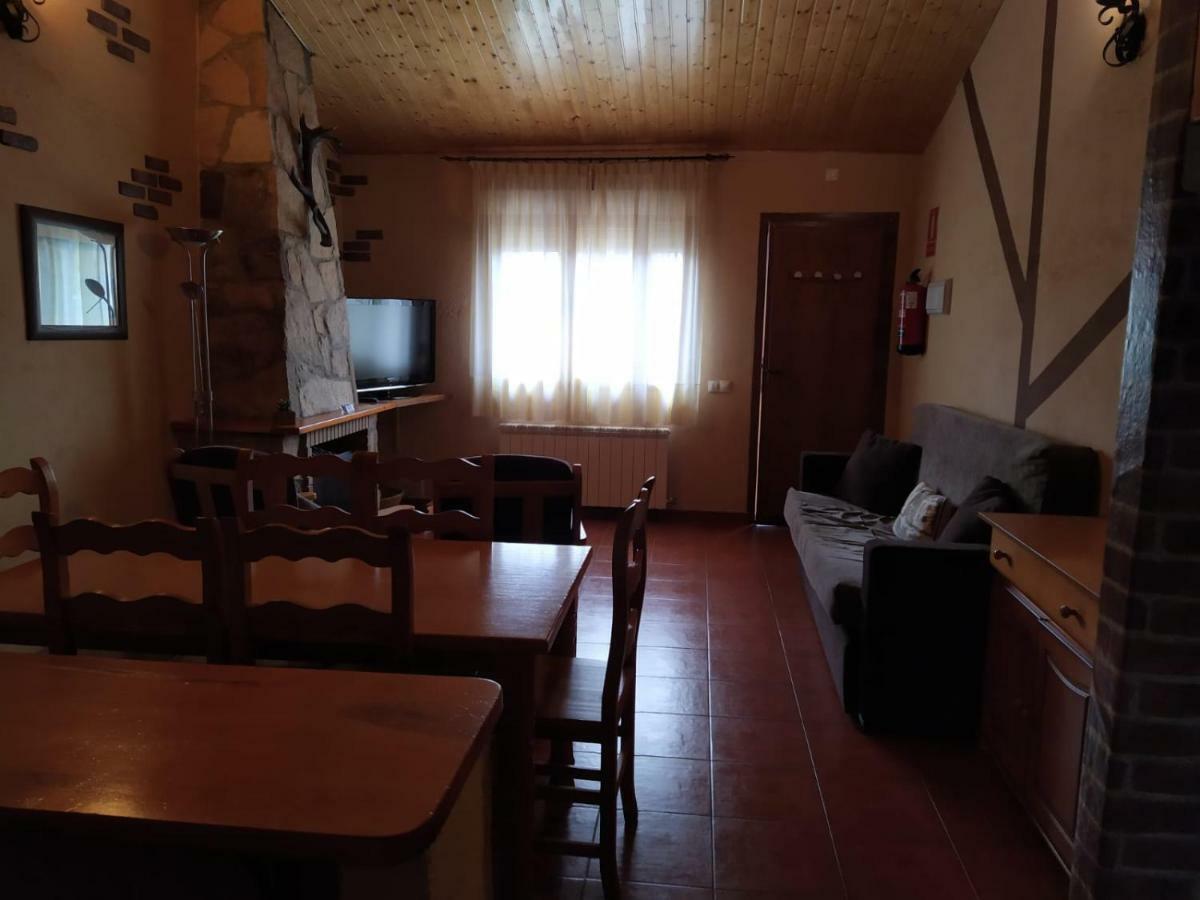 Casa Rural Gredos San Martin de la Vega del Alberche Exterior photo
